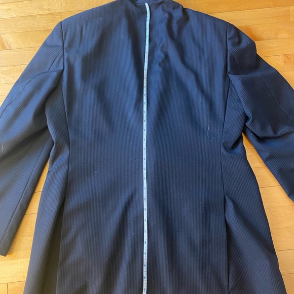 Maxwells wool navy pinstripe suit. Please see details for measurements - Picture 10 of 14